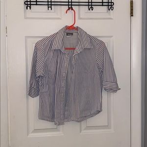 striped collar shirt